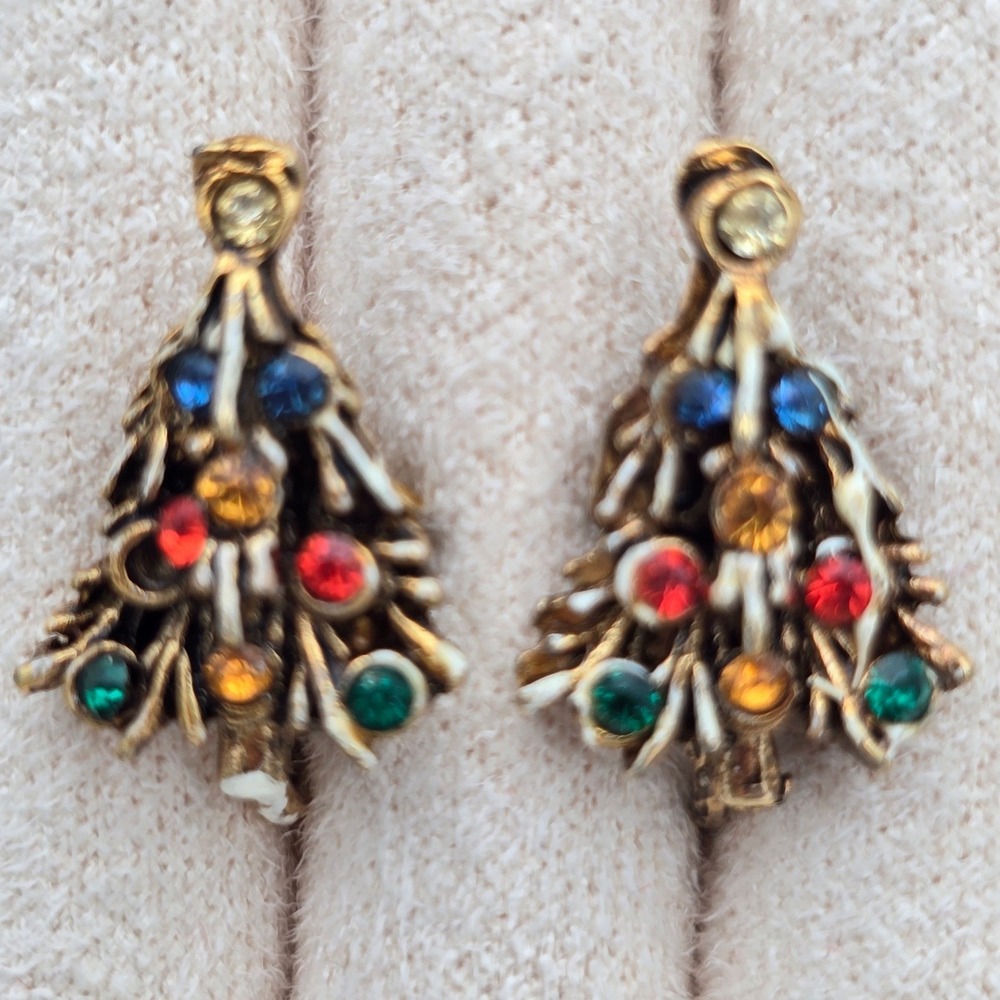 Vintage Christmas Tree Clip On Earrings Gold Tone Multi Color Rhinestone Holiday